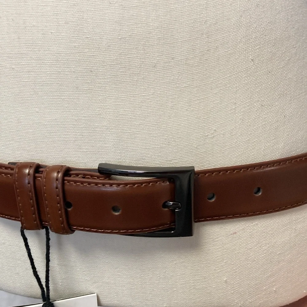 Mio Marino Leather Classy Prong Buckle Belt